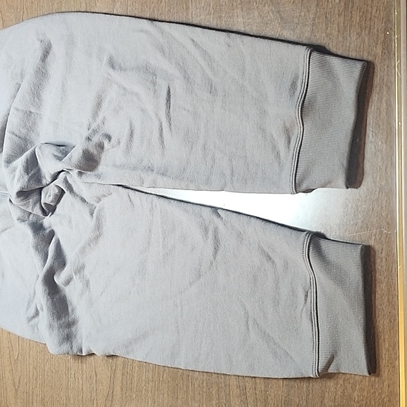 DKNY Jogger - Picture 8 of 10